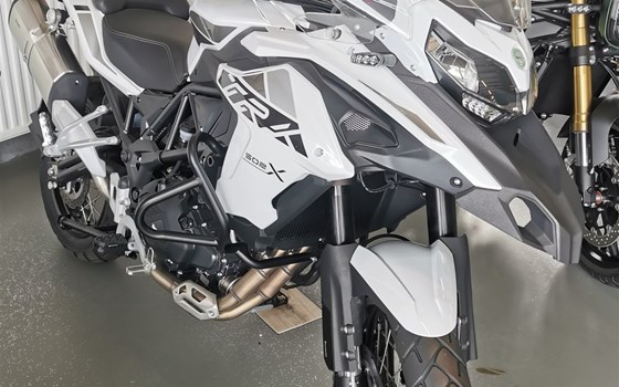 Gebrauchtmotorrad Benelli TRK 502 X - Bild 2