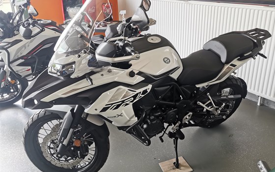 Gebrauchtmotorrad Benelli TRK 502 X - Bild 3