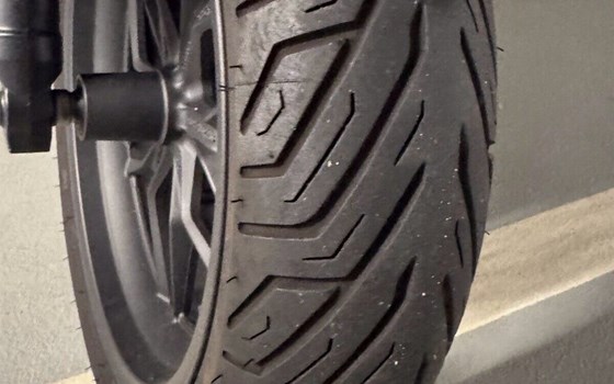 Gebrauchtmotorrad Honda Forza 125 - Bild 12