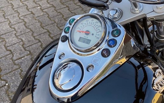 Gebrauchtmotorrad Honda VT 125 Shadow - Bild 6