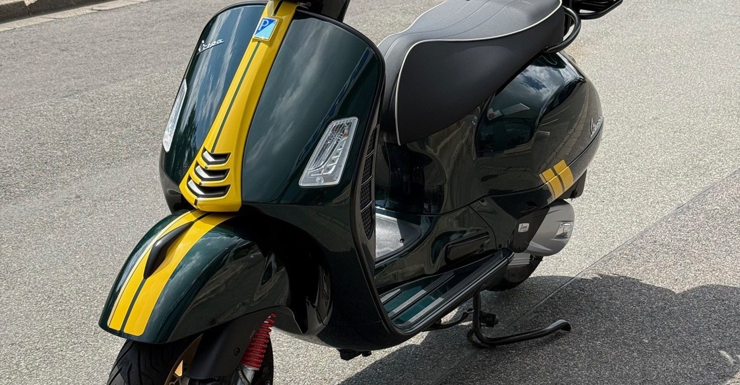 Angebot Vespa GTS 125 Super Racing Sixties