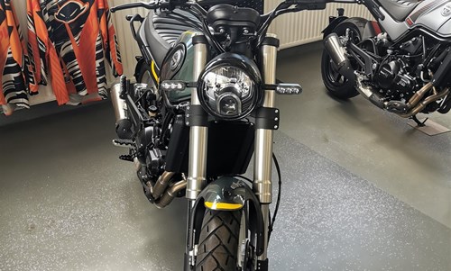 Benelli Leoncino 500 Trail