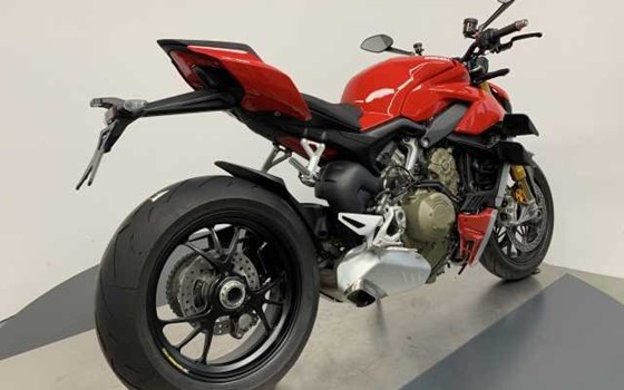 Gebrauchtmotorrad Ducati Streetfighter V4 S - Bild 3