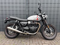 Gebrauchtmotorrad Triumph Street Twin 