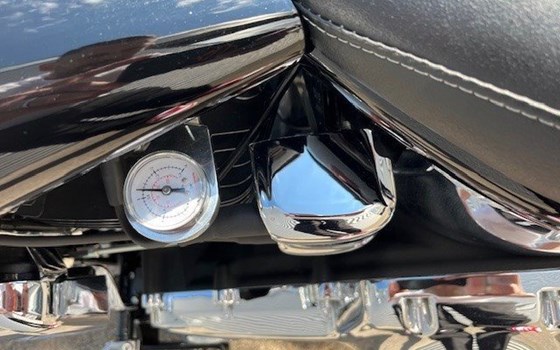 Gebrauchtmotorrad Harley-Davidson Softail Fat Boy FLSTF - Bild 13 Gebrauchtmotorrad Harley-Davidson Softail Fat Boy FLSTF - Bild 13