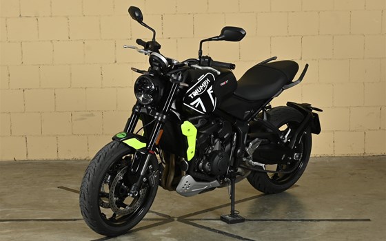Motorrad Occasion Triumph Trident 660 - Bild 3