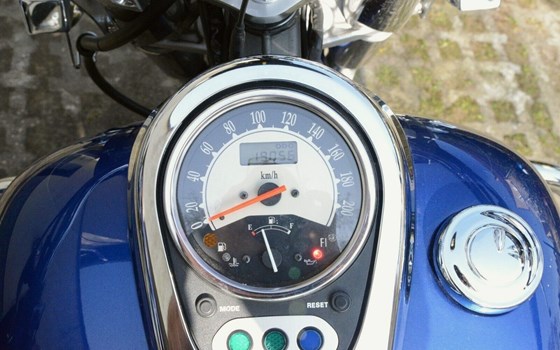 Gebrauchtmotorrad Kawasaki VN 900 Classic - Bild 9