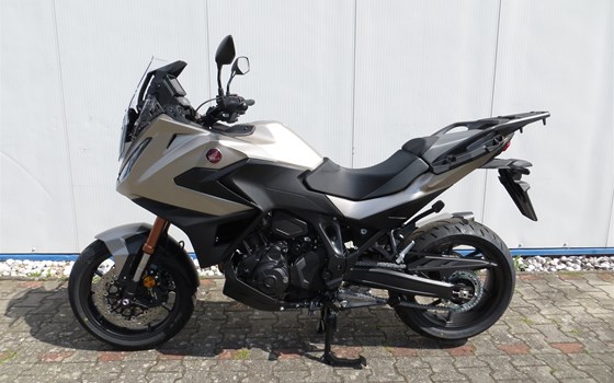 Neufahrzeug Honda NT1100 DCT Electronic Suspension - Bild 2