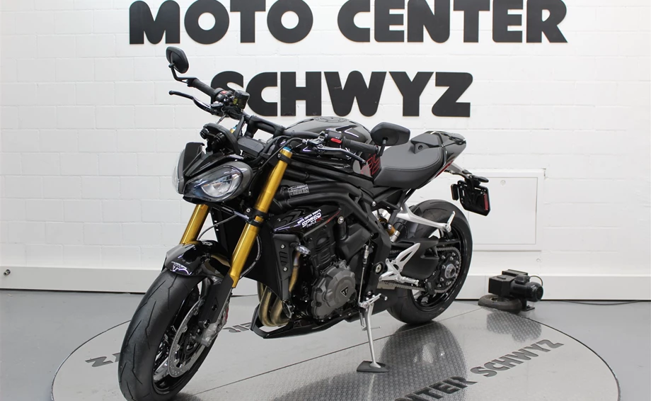 Angebot Triumph Speed Triple 1200 RS Bild 4: Angebot Triumph Speed Triple 1200 RS