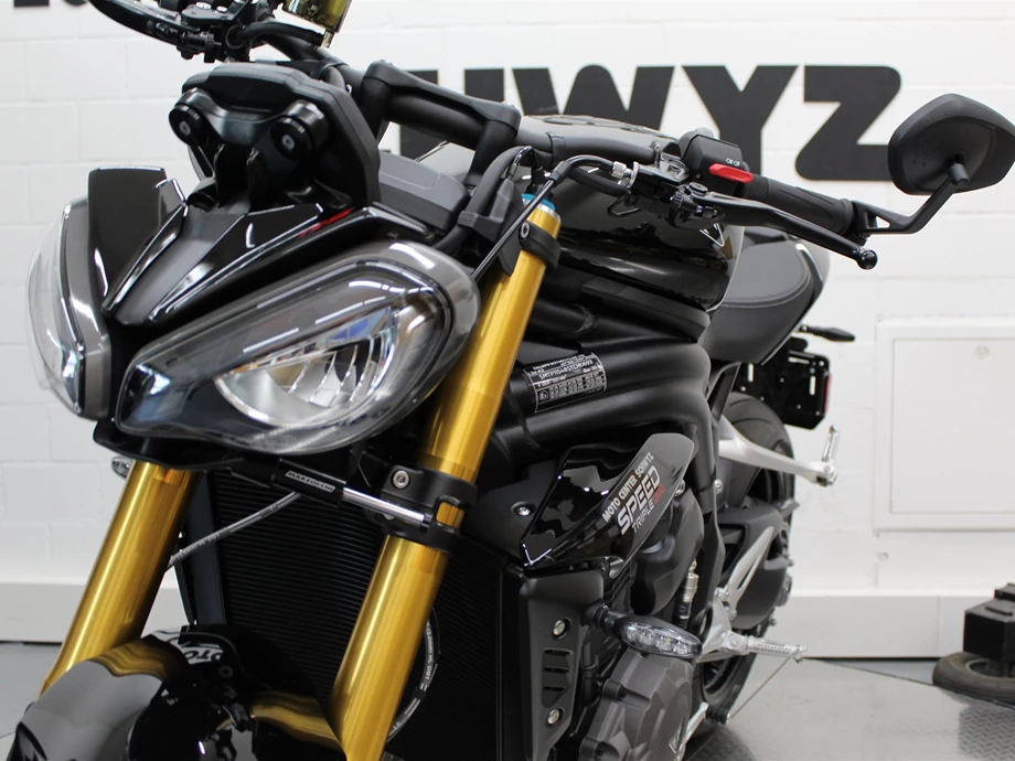 Angebot Triumph Speed Triple 1200 RS Bild 6: Angebot Triumph Speed Triple 1200 RS