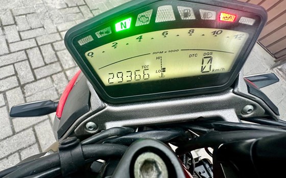 Gebrauchtmotorrad Ducati Streetfighter 848 - Bild 3 Gebrauchtmotorrad Ducati Streetfighter 848 - Bild 3