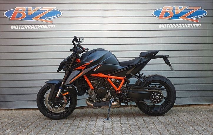 KTM 1390 Super Duke R EVO 