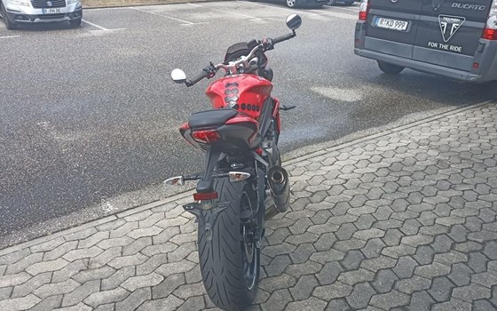 Gebrauchtmotorrad Triumph Street Triple S - Bild 4