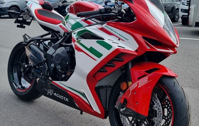 MV Agusta F3 800 RC