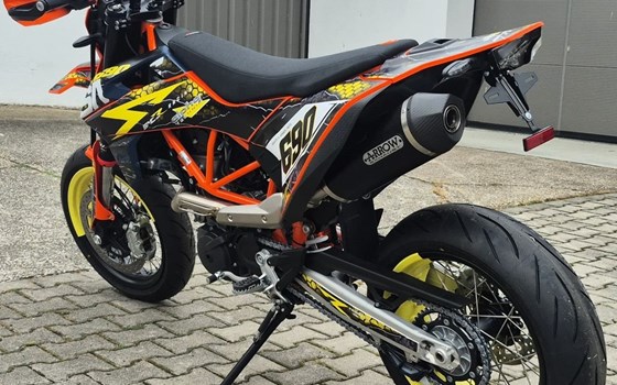 Gebrauchtmotorrad KTM 690 SMC R - Bild 4