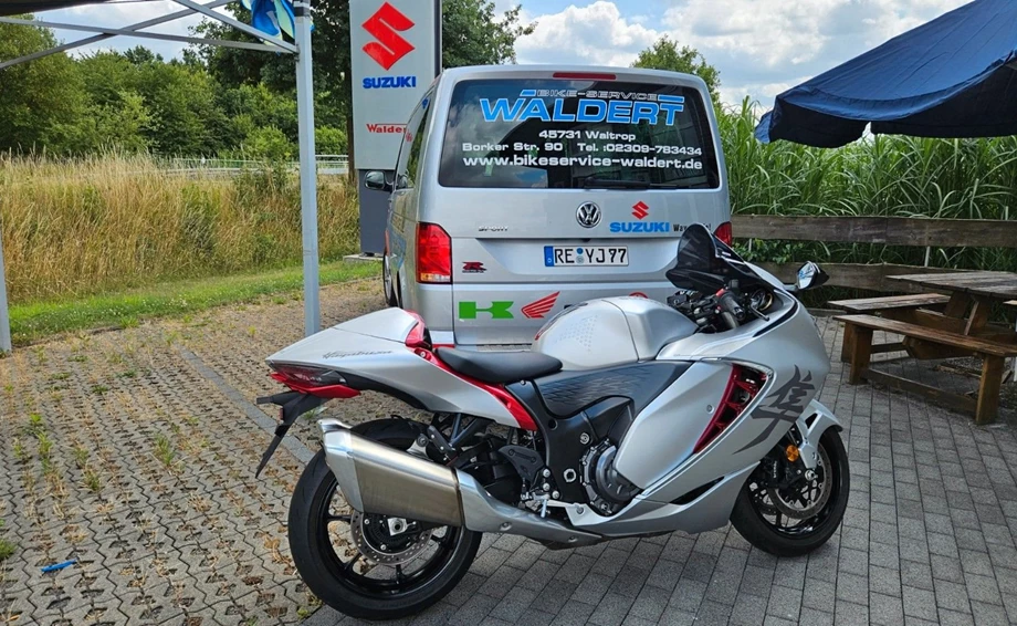 Angebot Suzuki GSX 1300 R Bild 4: Angebot Suzuki GSX 1300 R