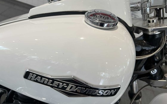 Gebrauchtmotorrad Harley-Davidson Softail Night Train FXSTB - Bild 7