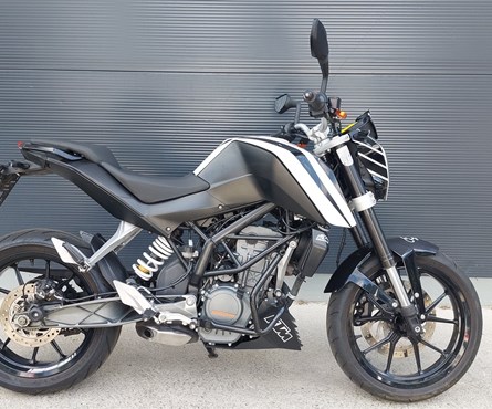 Gebrauchtmotorrad KTM 125 Duke