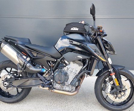 Gebrauchtmotorrad KTM 890 Duke
