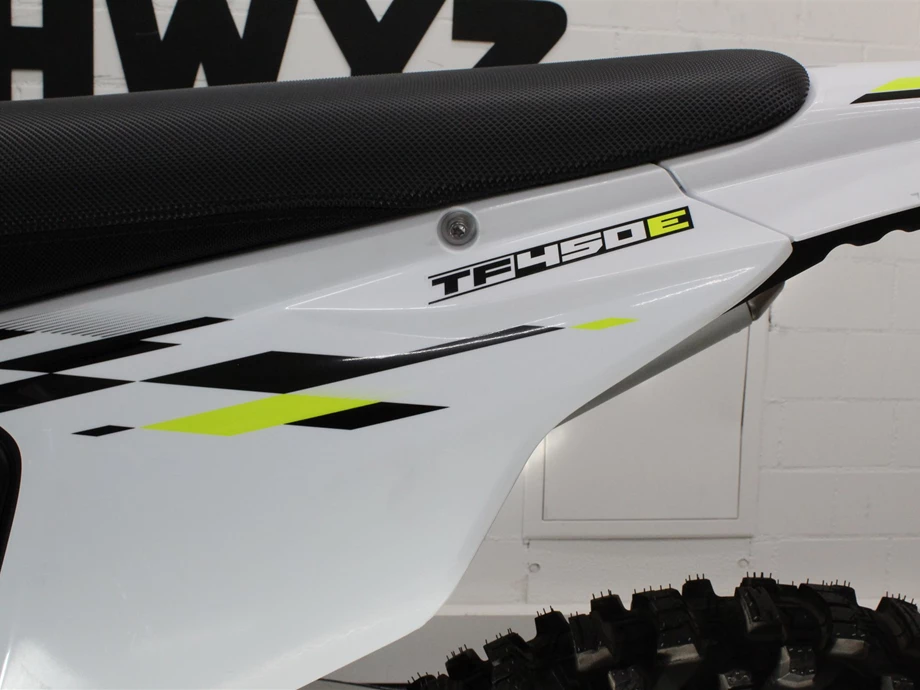 Angebot Triumph TF 450-E Bild 6: Angebot Triumph TF 450-E