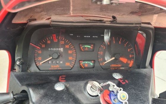 Gebrauchtmotorrad Honda CX500E - Bild 3 Gebrauchtmotorrad Honda CX500E - Bild 3