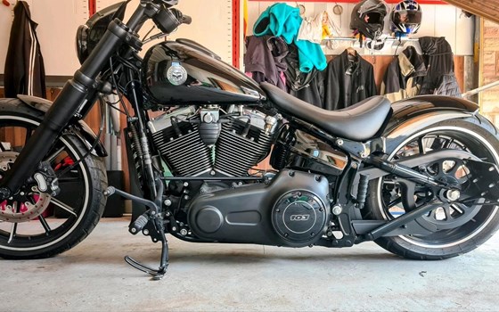 Gebrauchtmotorrad Harley-Davidson Softail Breakout FXSB - Bild 8 Gebrauchtmotorrad Harley-Davidson Softail Breakout FXSB - Bild 8