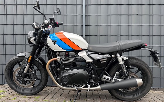 Gebrauchtmotorrad Triumph Speed Twin 900 - Bild 2