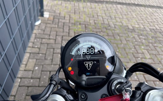 Gebrauchtmotorrad Triumph Speed Twin 900 - Bild 3