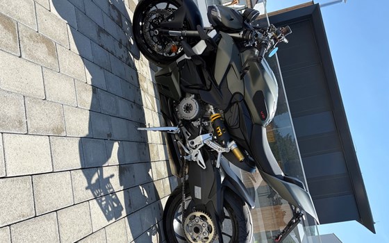 Gebrauchtmotorrad Ducati Streetfighter V2 - Bild 10 Gebrauchtmotorrad Ducati Streetfighter V2 - Bild 10