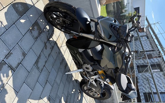 Gebrauchtmotorrad Ducati Streetfighter V2 - Bild 12 Gebrauchtmotorrad Ducati Streetfighter V2 - Bild 12
