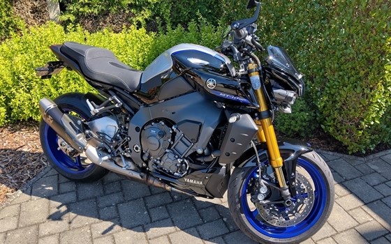 Gebrauchtmotorrad Yamaha MT-10 SP - Bild 1 Gebrauchtmotorrad Yamaha MT-10 SP - Bild 1