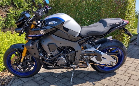 Gebrauchtmotorrad Yamaha MT-10 SP - Bild 3 Gebrauchtmotorrad Yamaha MT-10 SP - Bild 3