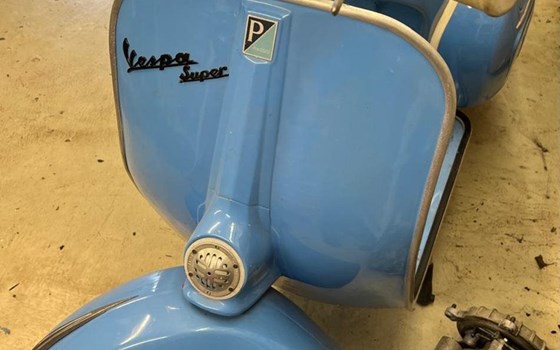Gebrauchtmotorrad Vespa 125 Super - Bild 1 Gebrauchtmotorrad Vespa 125 Super - Bild 1