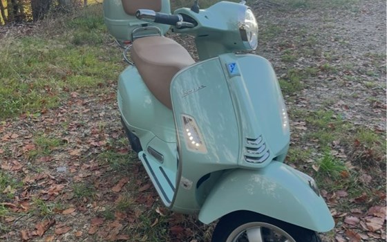 Gebrauchtmotorrad Vespa GTS 125 i.e. - Bild 1 Gebrauchtmotorrad Vespa GTS 125 i.e. - Bild 1