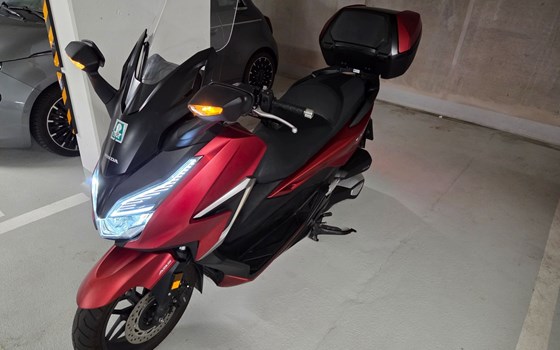 Gebrauchtmotorrad Honda Forza 350 - Bild 10 Gebrauchtmotorrad Honda Forza 350 - Bild 10