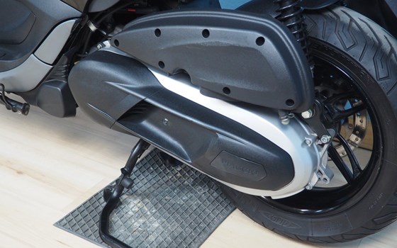 Gebrauchtmotorrad Piaggio Beverly 350ie Sport Touring - Bild 10 Gebrauchtmotorrad Piaggio Beverly 350ie Sport Touring - Bild 10