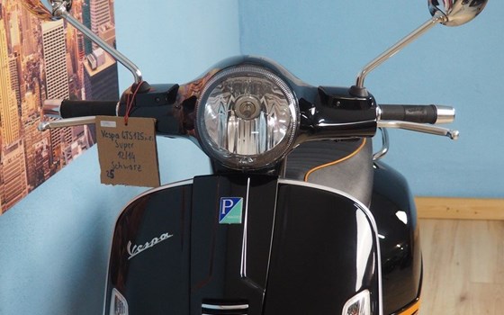 Gebrauchtmotorrad Vespa GTS 125 ie Super - Bild 13 Gebrauchtmotorrad Vespa GTS 125 ie Super - Bild 13