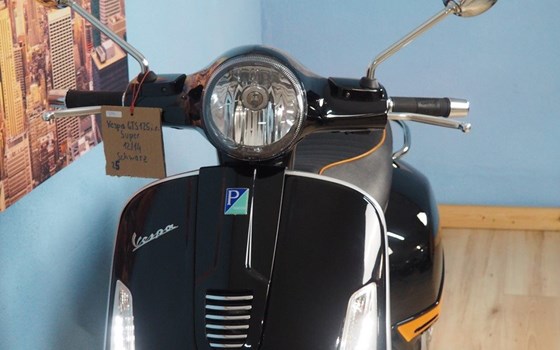 Gebrauchtmotorrad Vespa GTS 125 ie Super - Bild 14 Gebrauchtmotorrad Vespa GTS 125 ie Super - Bild 14