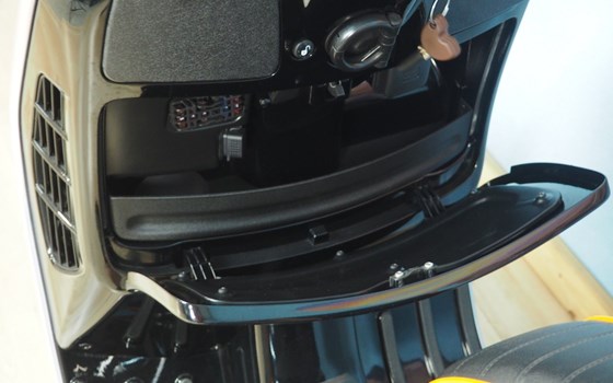 Gebrauchtmotorrad Vespa GTS 125 ie Super - Bild 5 Gebrauchtmotorrad Vespa GTS 125 ie Super - Bild 5