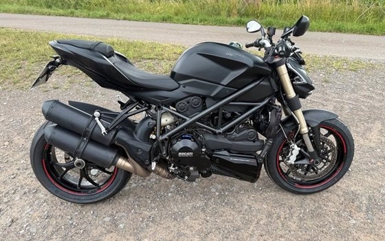 Gebrauchtmotorrad Ducati Streetfighter 848 - Bild 3