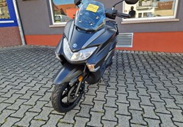 Neumotorrad Suzuki Burgman 125