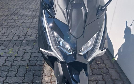 Gebrauchtmotorrad Kymco AK 550i ABS PREMIUM - Bild 4