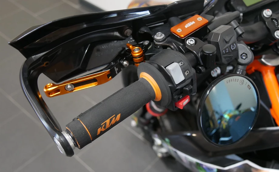 Angebot KTM 690 SMC R Bild 10: Angebot KTM 690 SMC R