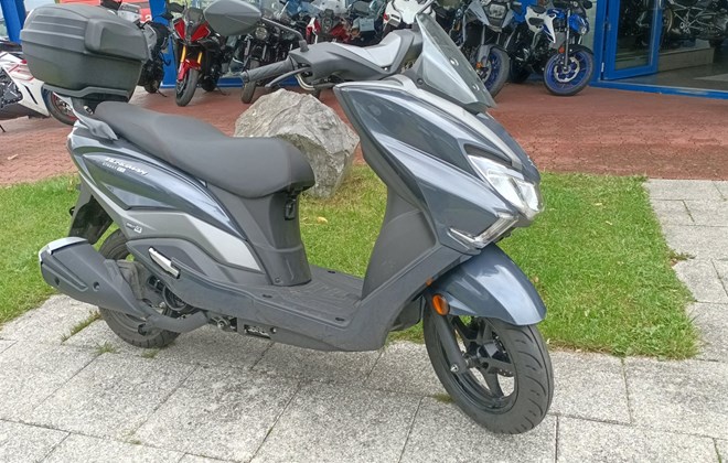 Suzuki Burgman 125