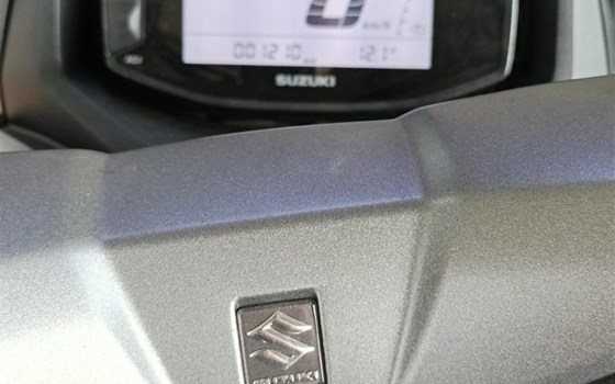 Gebrauchtmotorrad Suzuki Burgman 125 - Bild 5