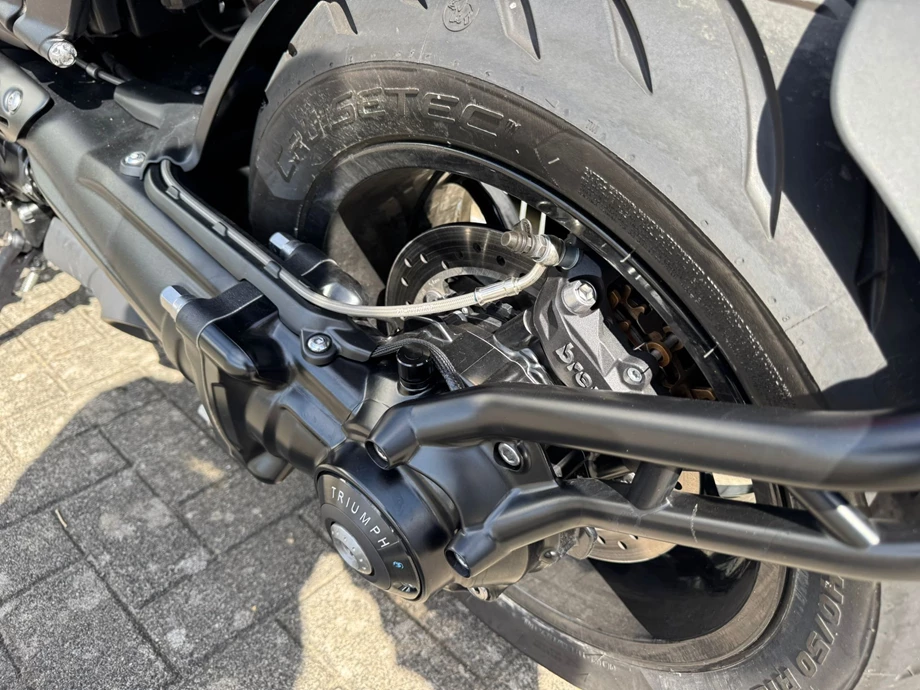 Angebot Triumph Rocket 3 Storm R Bild 11: Angebot Triumph Rocket 3 Storm R