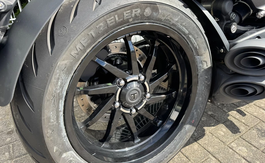 Angebot Triumph Rocket 3 Storm R Bild 3: Angebot Triumph Rocket 3 Storm R