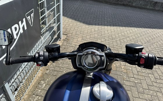 Gebrauchtmotorrad Triumph Rocket 3 Storm R - Bild 6