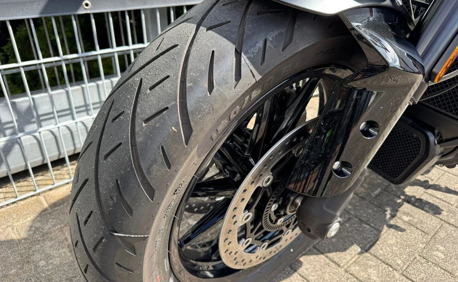 Angebot Triumph Rocket 3 Storm R Bild 9: Angebot Triumph Rocket 3 Storm R