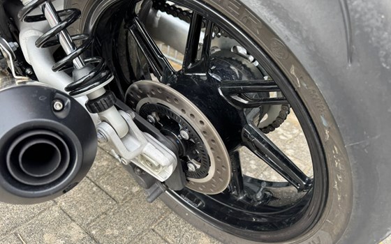 Gebrauchtmotorrad Triumph Speed Twin 1200 RS - Bild 11